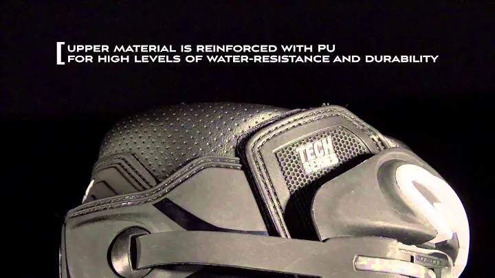 Alpinestars Tech-7 Enduro Boots Overview at Motosport.com